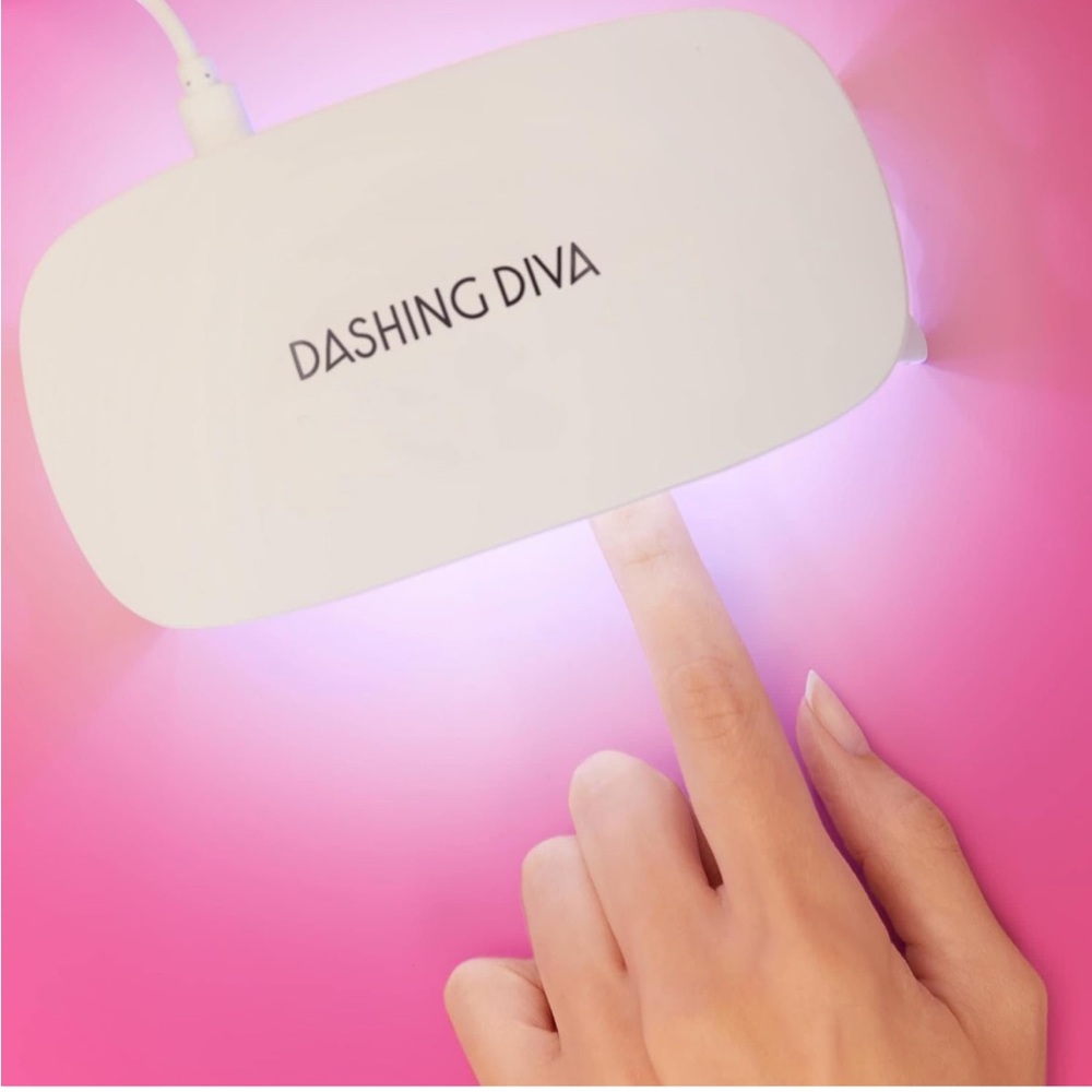 LED Mini Nail Lamp - Picture 3 of 7